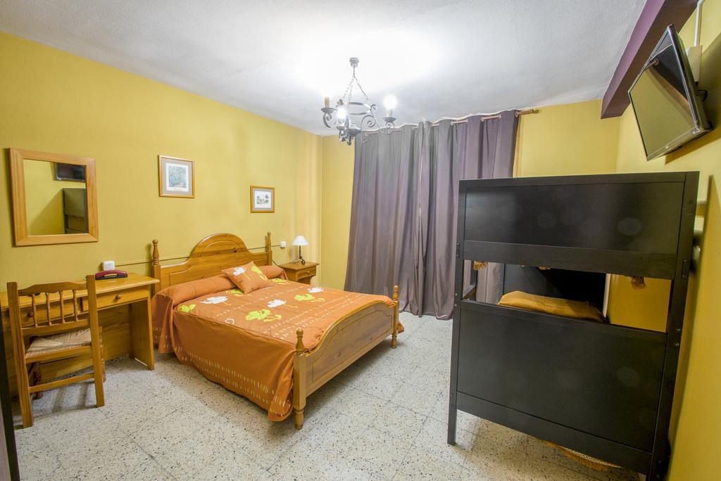 La Casona Del Pinar Albergue San Rafael Esterno foto