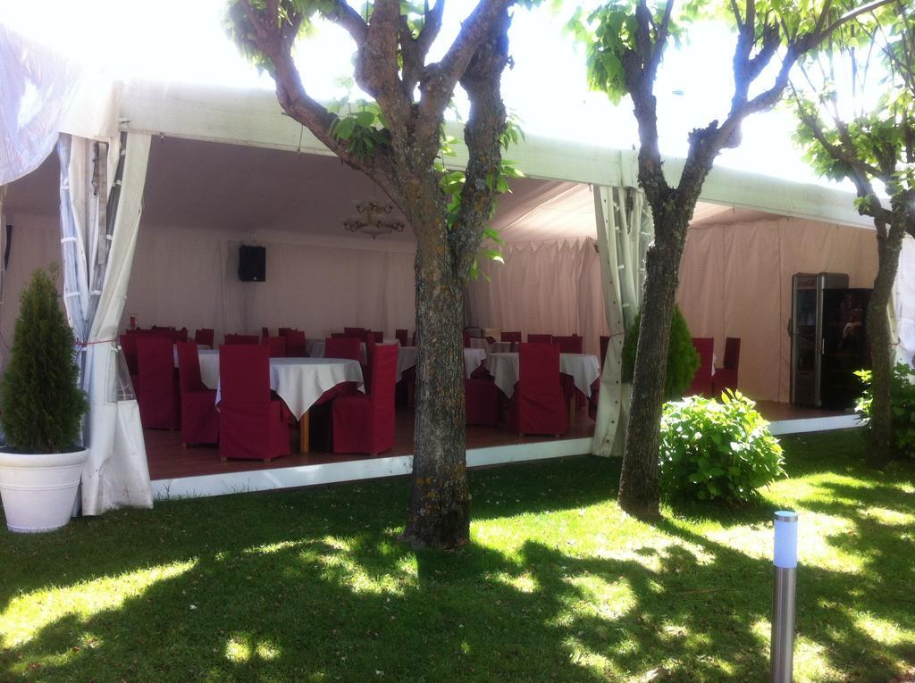 La Casona Del Pinar Albergue San Rafael Esterno foto
