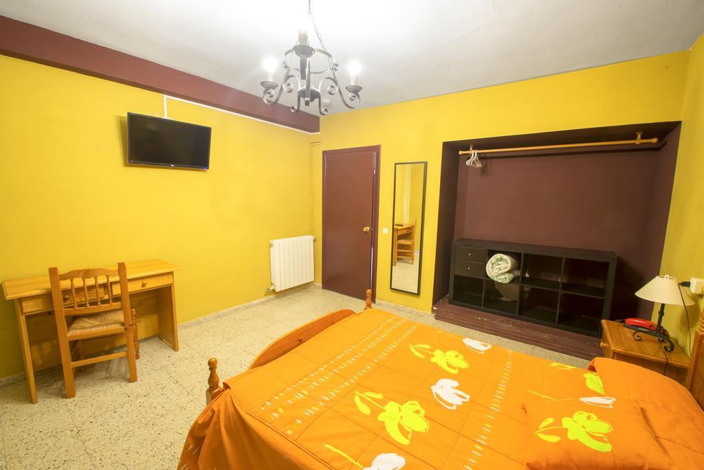 La Casona Del Pinar Albergue San Rafael Esterno foto